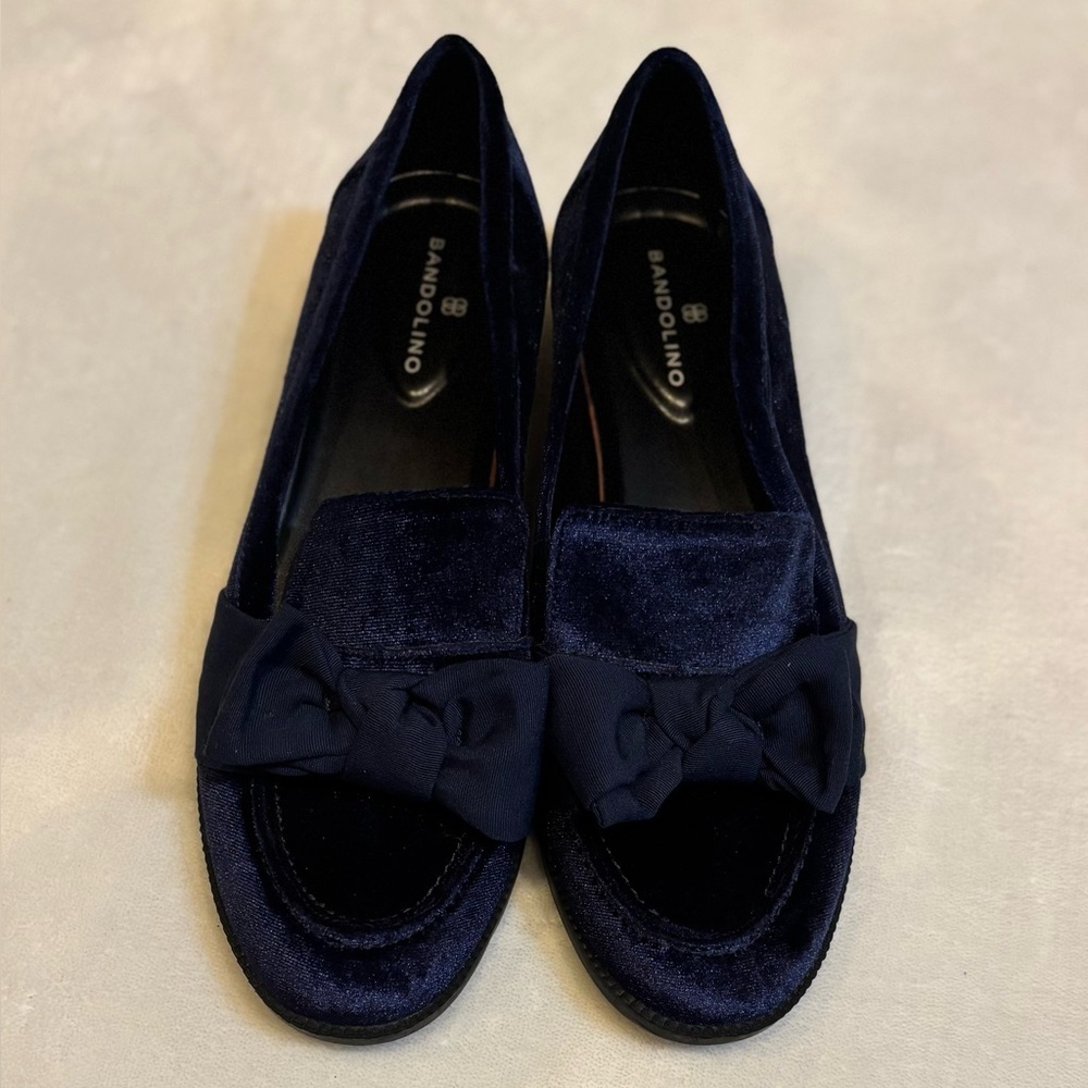 Bandolino Lindio Navy Velvet Bow Loafers Flats 7.5M - Picture 2 of 10